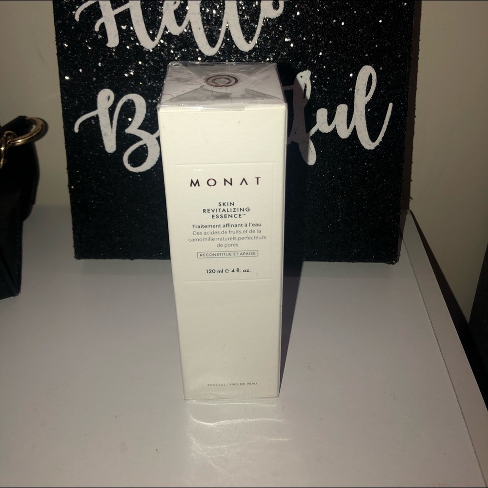 Skin Revitalizing Essence